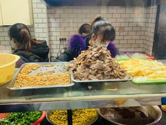 -覃肥叔桂林米粉(粮道街店)