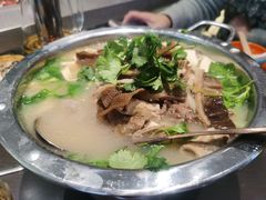 -川流不息·地道川菜·小龙虾(松东路店)