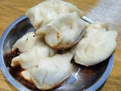 -黄阿姨锅贴大王(万航渡路店)