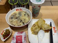 辣糊汤-肥叔锅贴(蓝旗街店)