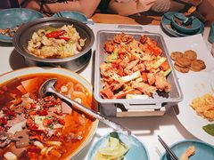 -荷塘秋月·本帮江浙菜(国权路店)