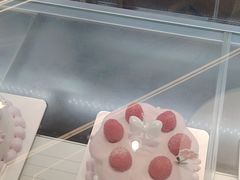 -花花卷卷·鲜食蛋糕(静安久光百货店)