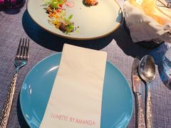 金枪鱼色拉-弦月窗LUNETTE BY AMANDA(复兴路店)