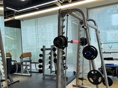 -威克健身游泳(万菱汇店)