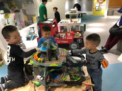 -MINI MARS KIDS CLUB亲子家庭中心(长宁天山店)