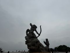 -巴陵广场