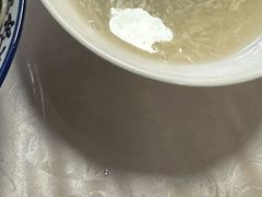 -松树干拌面店