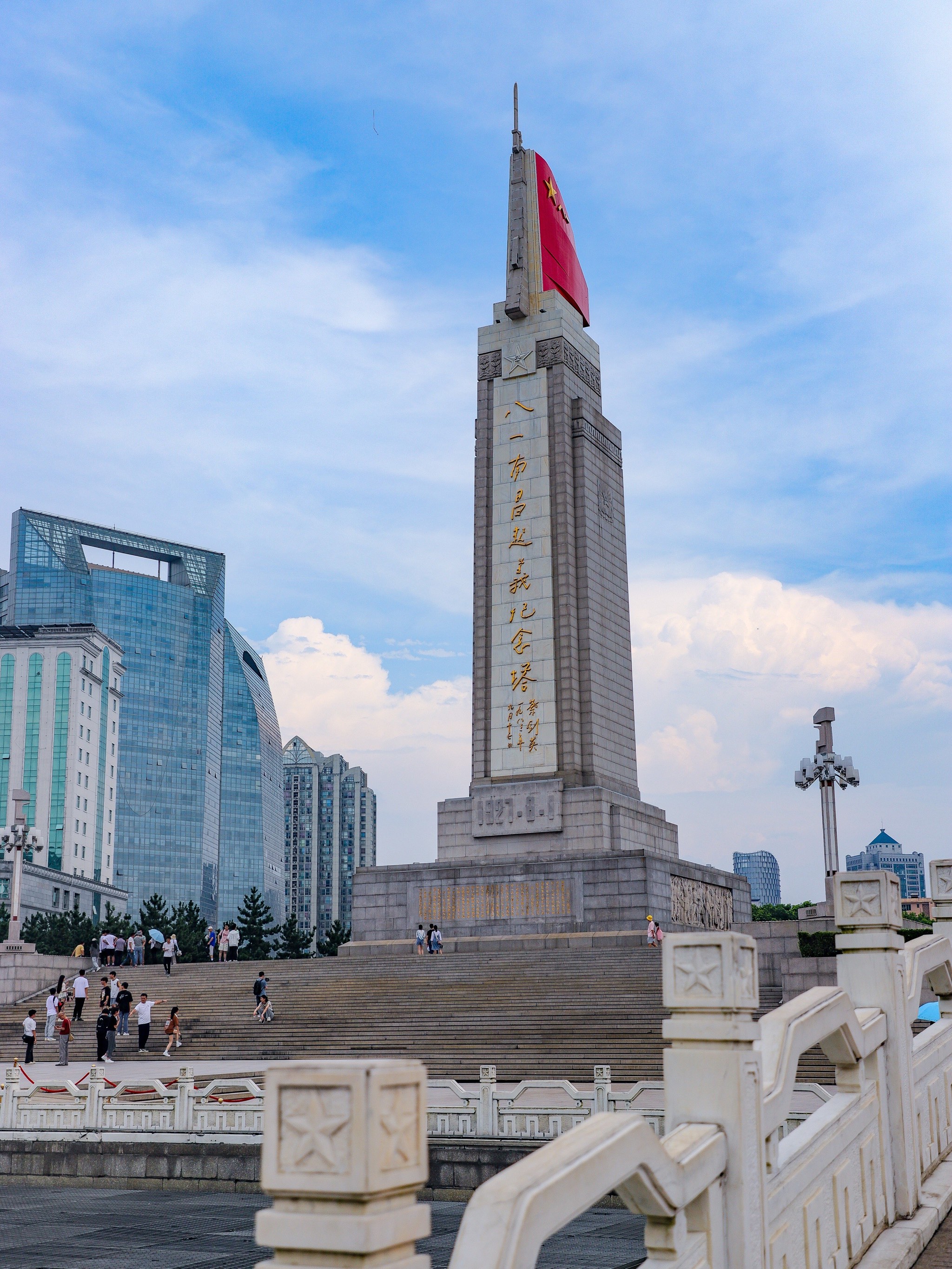 八一广场纪念碑图片图片