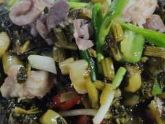 -黄记四更烤乳猪店