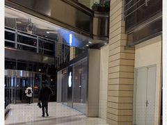 -Apple零售店(华贸购物中心店)