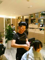 点击看大图 店长sage-CE·专业蛋白•羽毛接发·潮色烫染品牌店