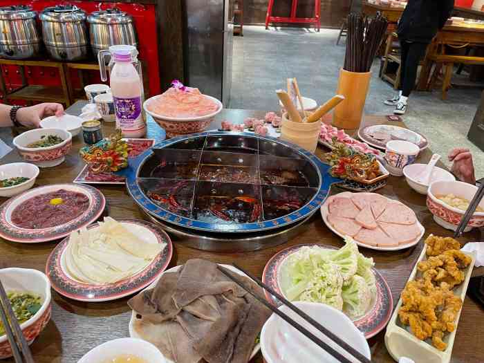 华拳火锅-"好看,好吃的火锅【华拳】装修新派菜品."-大众点评移动版