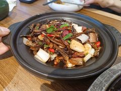 -云海肴·汽锅鸡·云南菜(天山百盛优客店)