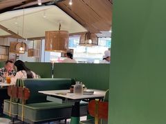 -费大厨辣椒炒肉(高铁吾悦广场店)