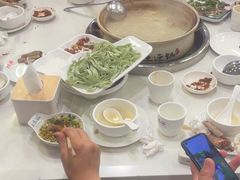-土连锅·现熬养生汤锅(梁家巷店)