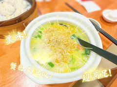 -莱莱小笼·乔艾
