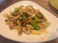 -今鲜源酒店·海鲜锅贴青岛菜(新湛路店)