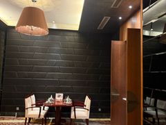 -粤尚腾香居中餐厅(首都机场希尔顿店)