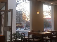 靠窗位-小牛锅贴(西环路店)