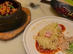 鸡丝拌面-桂满陇天书(南京德基旗舰店)
