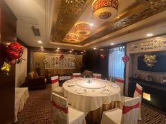 -顺峰海鲜酒楼(省府店)