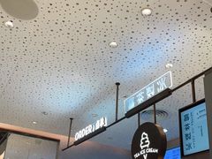 -喜茶(北京华贸购物中心店)