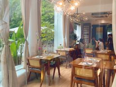 -Mark&Mars Restaurant