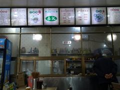 -吕记清真美食城(永兴服装街店)