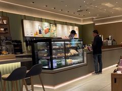 -星巴克臻选(上海中环广场2F店)