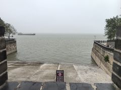 -巴陵广场