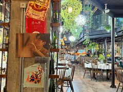 -临界音乐酒馆·小龙虾·江湖菜(华熙LIVE·鱼洞店)