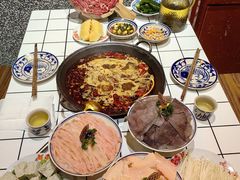 -旧街市鲜货老火锅(大光路店)