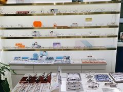 -视野联行眼镜蔡司·依视路官方授权店(顺城店)