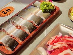 -围炉肉舍•炭烤活鳗•丹东海鲜烤肉(步行街店)