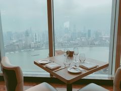 靠窗位-翡翠36餐厅(浦东香格里拉店)