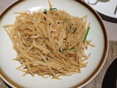 韭菜花炒土豆丝-梅花境(万科店)