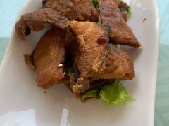 招牌熏鱼-江南村酒家