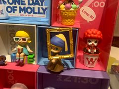 -泡泡玛特POPMART(上海环球港店)