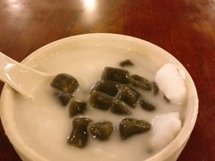 -海口骑楼小吃街