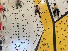 -问山MountQuest攀岩馆