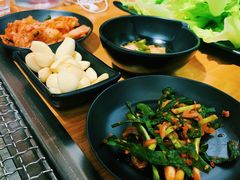 -肉甲韩国木炭烤肉(新壹街1店)