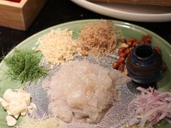 -得意咚瓜·顺德鱼生·冬瓜火锅(深圳首店)