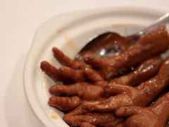 鲍汁凤爪-白天鹅宾馆-宏图府餐厅