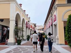 -佛罗伦萨小镇广佛名品奥特莱斯(疏港路店)