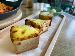 面包一直诱惑-弄堂里(阿里西溪A区店)