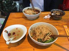 -车沾巷·重庆老味豌杂面