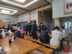 -罗卜李包子羊肉汤