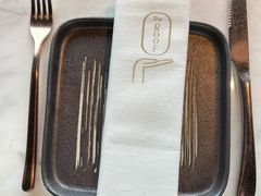 -The ROOF (通盈中心店)