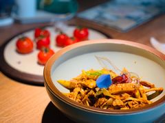 敲糖棒棒鸡-辛香汇·现炒川菜(淮海路百盛店)