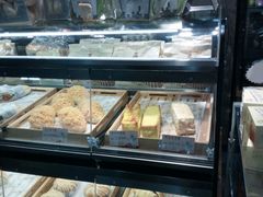-法滋瑞烘焙(沈家门店)